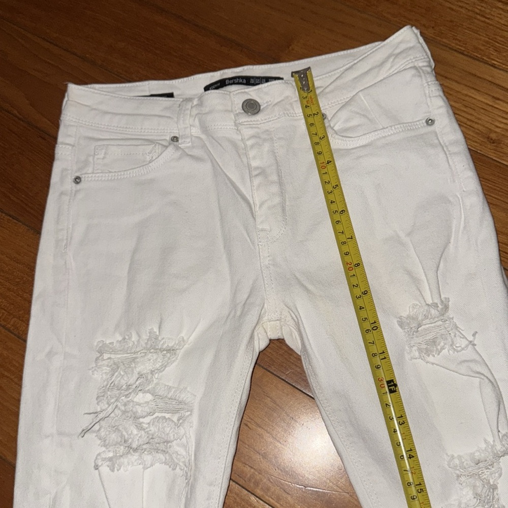 White Distressed Skinny Jeans size 4 US bershka ASOS pants - Picture 5 of 7